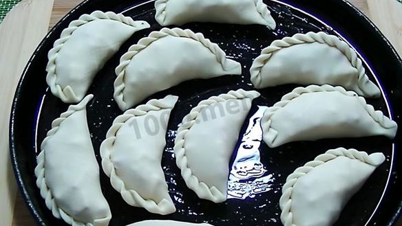 ШАГ 10. пирожки с ветчиной и сыром