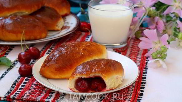 ШАГ 13. пирожки с вишней в духовке