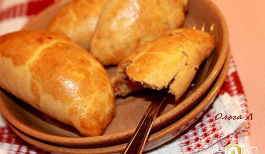 Рецепт шоссоны пирожки с грушей и горгонзолой