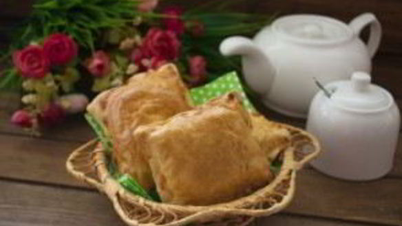 ШАГ 8. слоеные пирожки с грибами