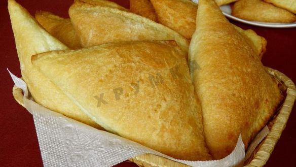 ШАГ 11. слоеные пирожки с яйцом и зеленым луком в духовке