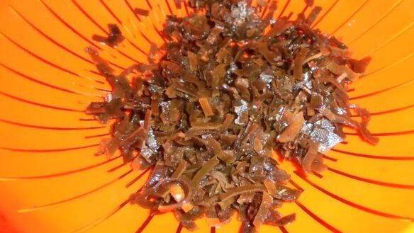 ШАГ 4. цельнозерновые пирожки со снытью, морской капустой и яйцом