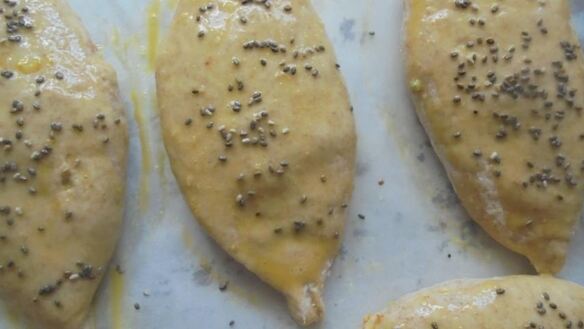 ШАГ 8. цельнозерновые пирожки со снытью, морской капустой и яйцом