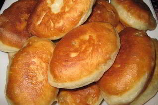 Жареные пирожки на дрожжах