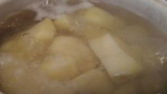 ШАГ 2. жареные пирожки на сыворотке