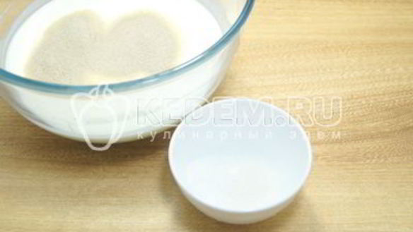 ШАГ 2. жареные пирожки с клюквой