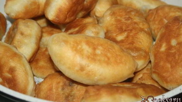 ШАГ 12. жареные пирожки с квашеной капустой