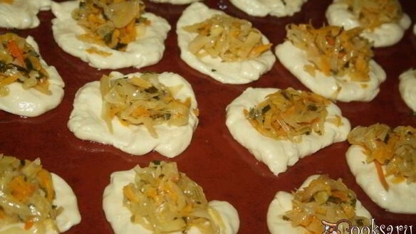 ШАГ 7. жареные пирожки с квашеной капустой