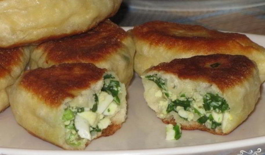 Рецепт жареные пирожки с луком