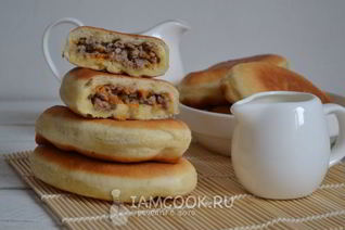 Жареные пирожки с мясом на сковороде