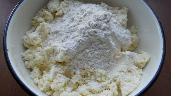 ШАГ 2. жареные творожные пирожки с яблоками