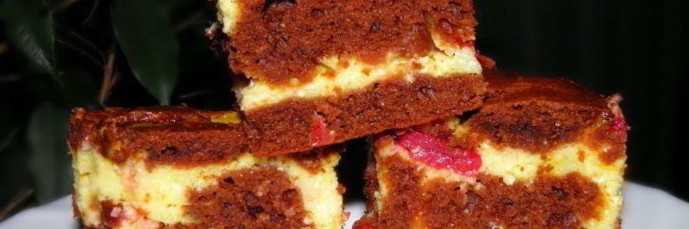 Брауни с творогом и вишней
