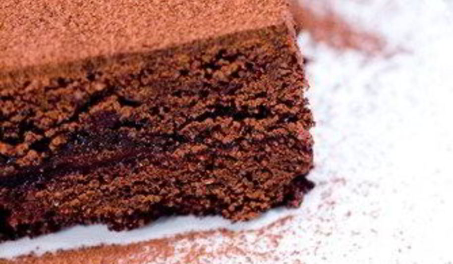 Рецепт брауни с вишней и лавандой