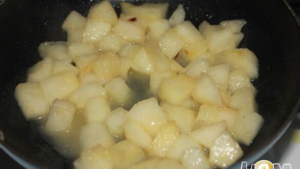 ШАГ 8. миндальное пирожное с шоколадом и грушами