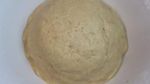 ШАГ 5. нежное песочное пирожное с вишней и фундуком