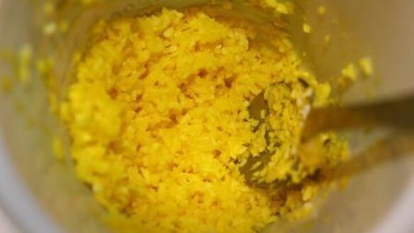 ШАГ 10. нежное песочное пирожное с вишней и фундуком