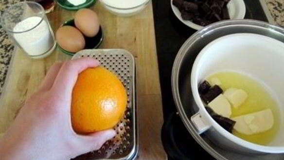 ШАГ 2. очень апельсиновый брауни