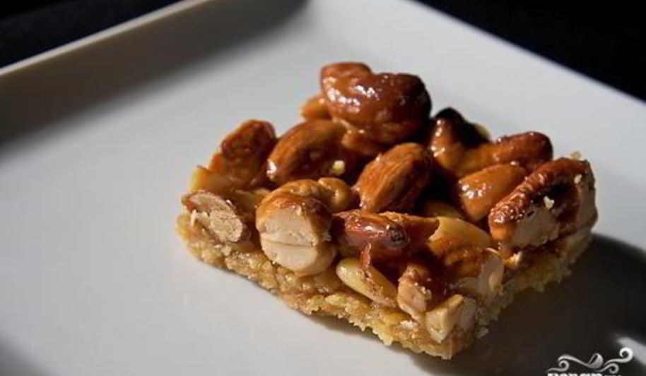 Рецепт ореховые пирожные с медом