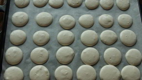 ШАГ 11. пирожное макарон — macaron