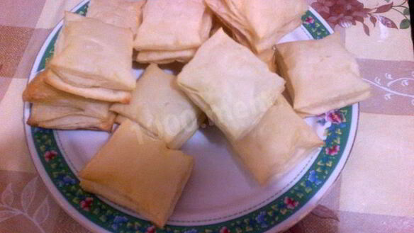 ШАГ 4. пирожные из слоеного теста с масляным кремом на сгущенном молоке