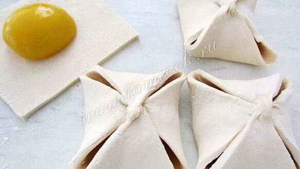 ШАГ 8. пирожные из слоеного теста с персиками