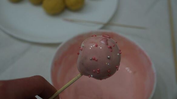 ШАГ 12. пирожные розовые кейк попсы