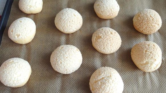 ШАГ 21. пирожные шу с тестом кракелин, заварным кремом дипломат и свежей малиной