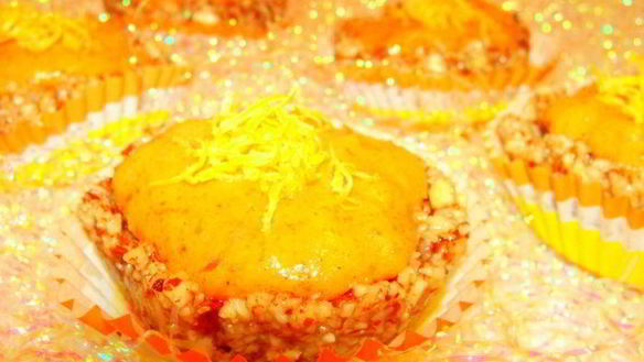 ШАГ 8. полезное миндальное пирожное с хурмой