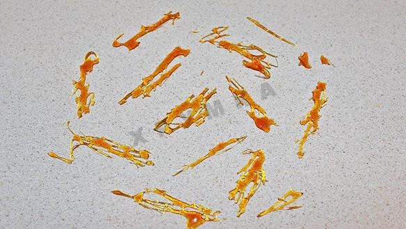 ШАГ 15. украшения из карамели для тортов и пирожных