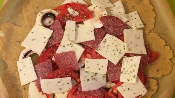 ШАГ 6. галета-пицца