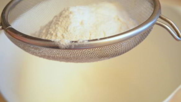 ШАГ 2. итальянская пицца с острыми куриными фрикадельками