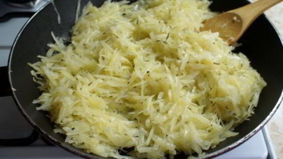 ШАГ 3. картофельная пицца с грибами и маслинами