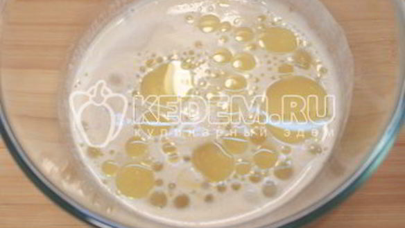 ШАГ 3. мини-пиццы с ветчиной, маслинами и моцареллой