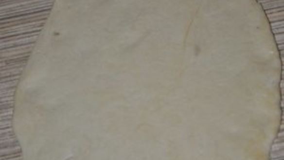 ШАГ 4. пиде — турецкая пицца с фаршем, фетой и помидорами