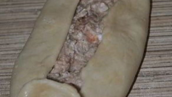 ШАГ 8. пиде — турецкая пицца с фаршем, фетой и помидорами