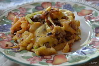 Пицца из индюшатины с пастой