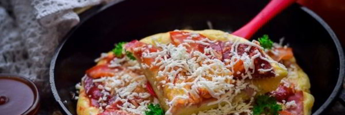 Пицца из жидкого теста на сковороде