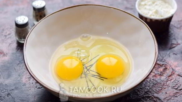 ШАГ 5. пицца из жидкого теста на сковороде