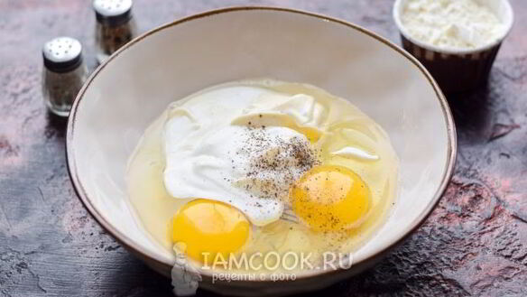 ШАГ 7. пицца из жидкого теста на сковороде