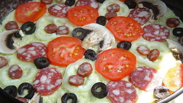 ШАГ 5. пицца на кабачковой основе