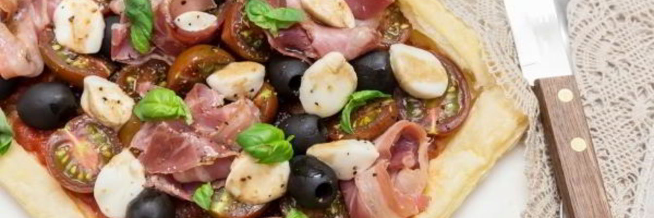 Пицца на слоеном бездрожжевом тесте