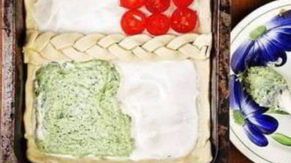 ШАГ 2. пицца на слоеном тесте