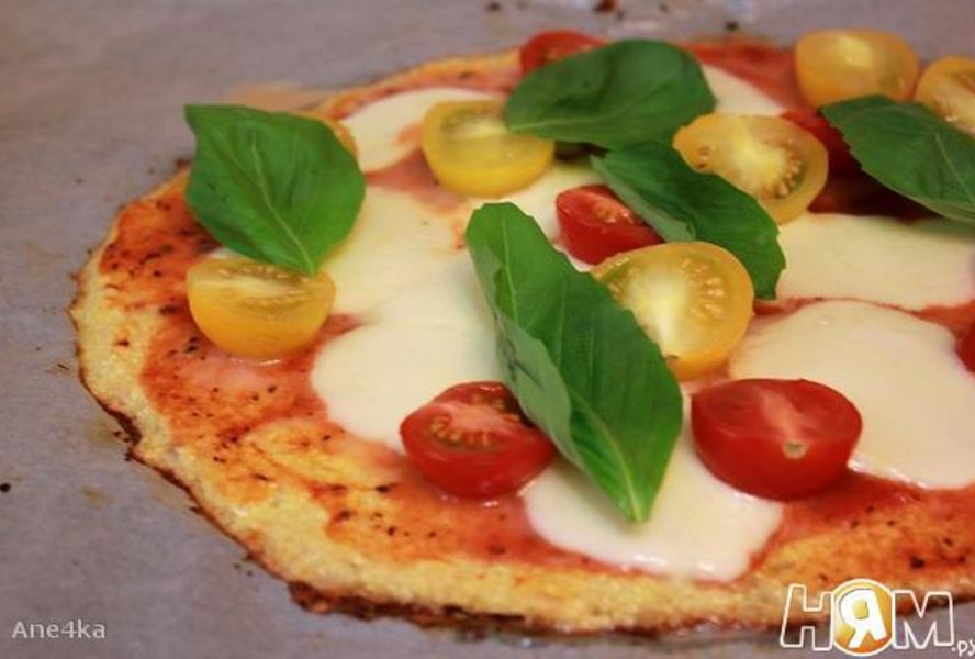 Пицца на тесте из цветной капусты