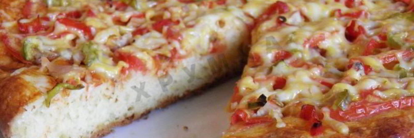 Пицца на творожном тесте с курицей