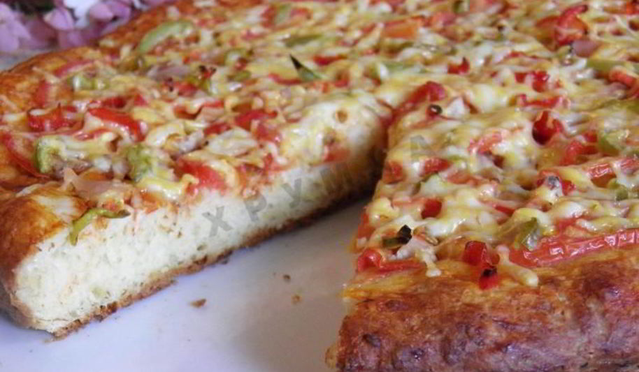 Рецепт пицца на творожном тесте с курицей