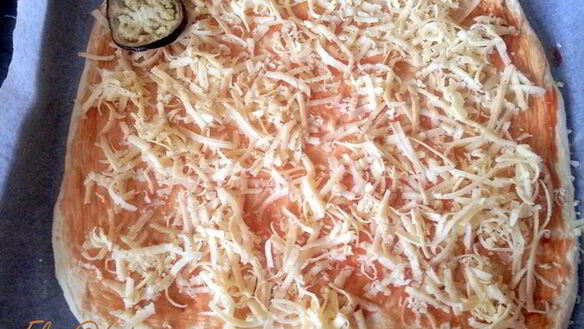 ШАГ 3. пицца с баклажанами