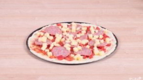 ШАГ 10. пицца с салями