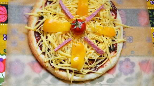 ШАГ 5. пицца со сливовым соусом