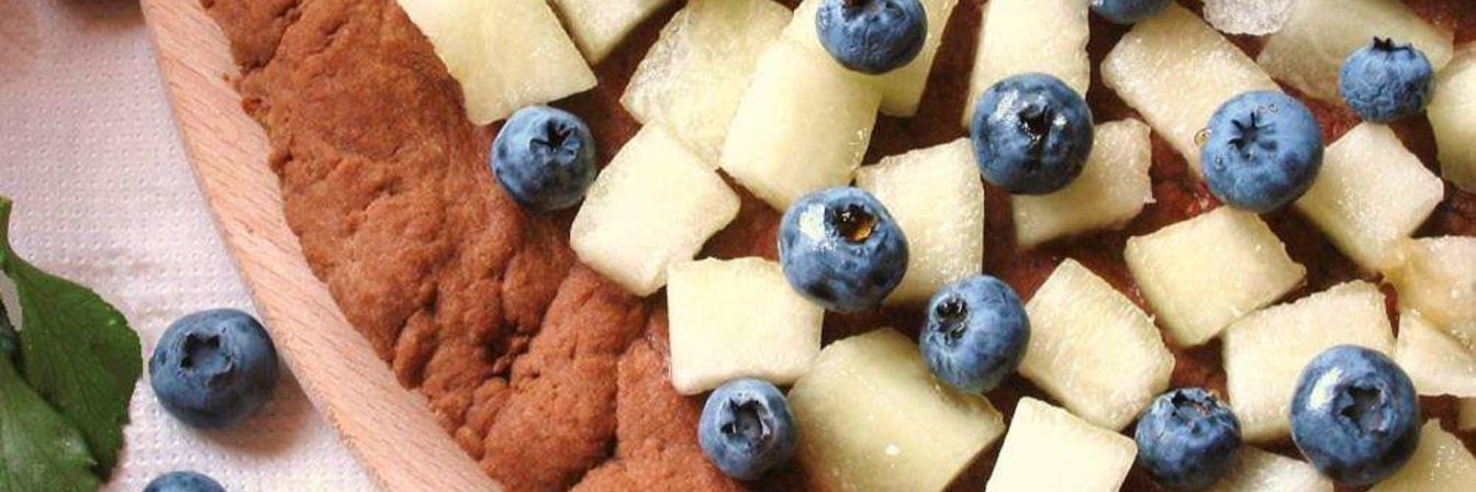 Шоколадая пицца с дыней