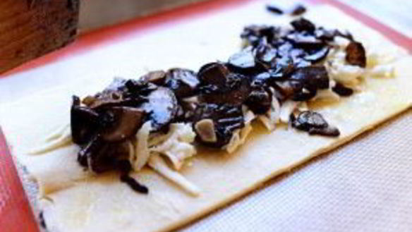 ШАГ 7. слоеная пицца с грибами